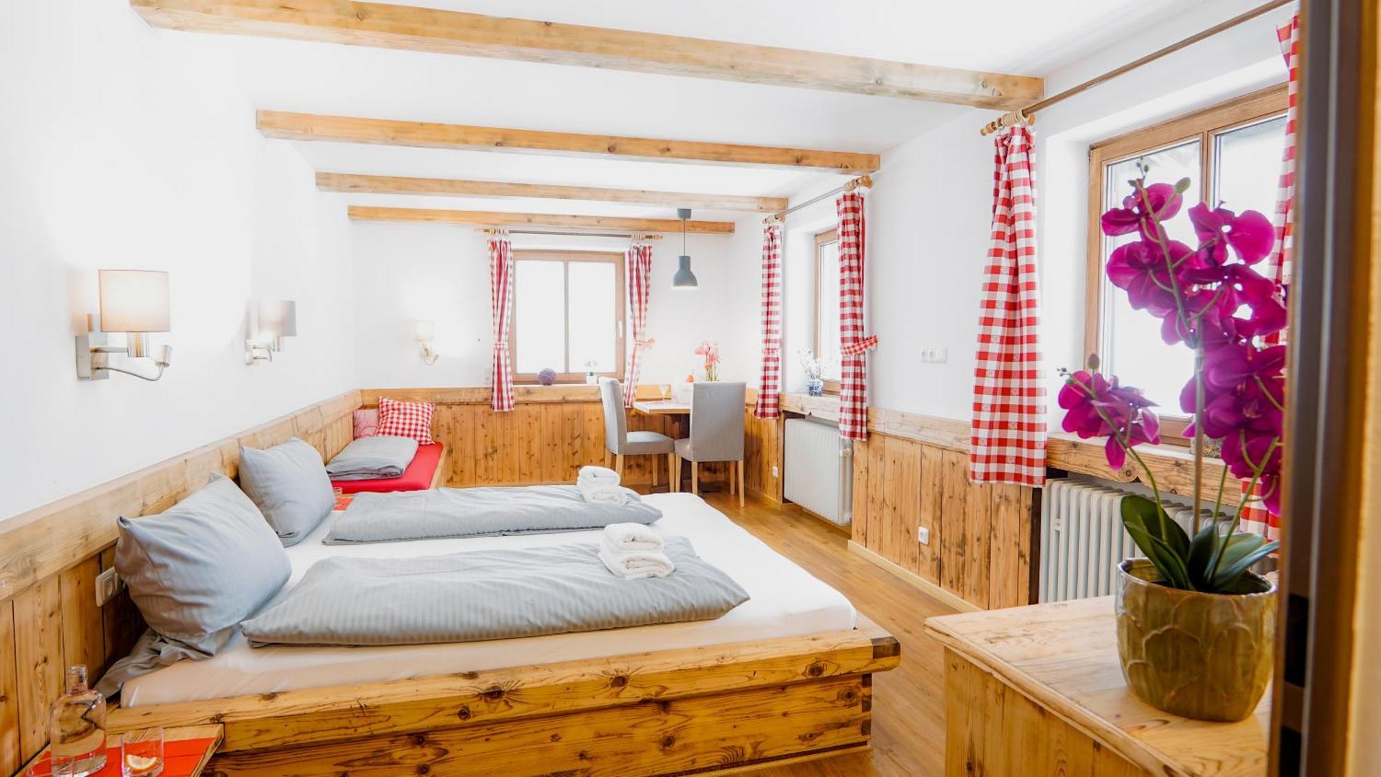 Landgasthof Zum Papyrer - Erholung Im Urlaubsgebiet Lenggries Phòng bức ảnh