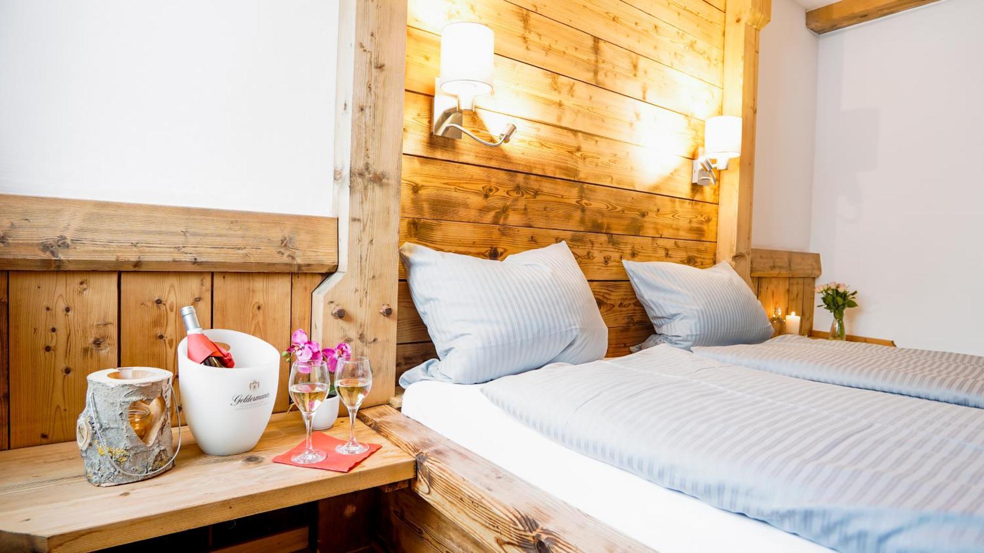 Landgasthof Zum Papyrer - Erholung Im Urlaubsgebiet Lenggries Phòng bức ảnh