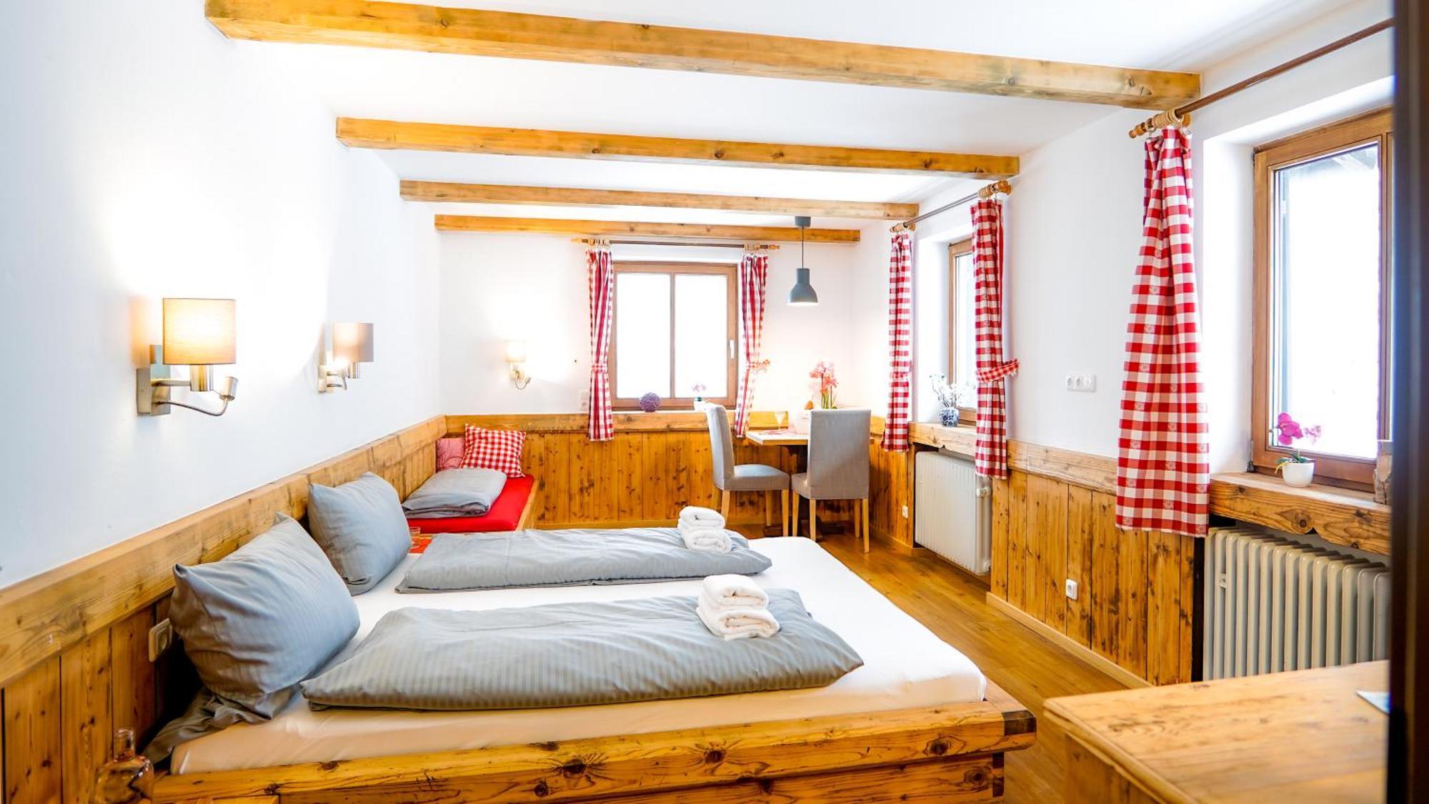Landgasthof Zum Papyrer - Erholung Im Urlaubsgebiet Lenggries Phòng bức ảnh