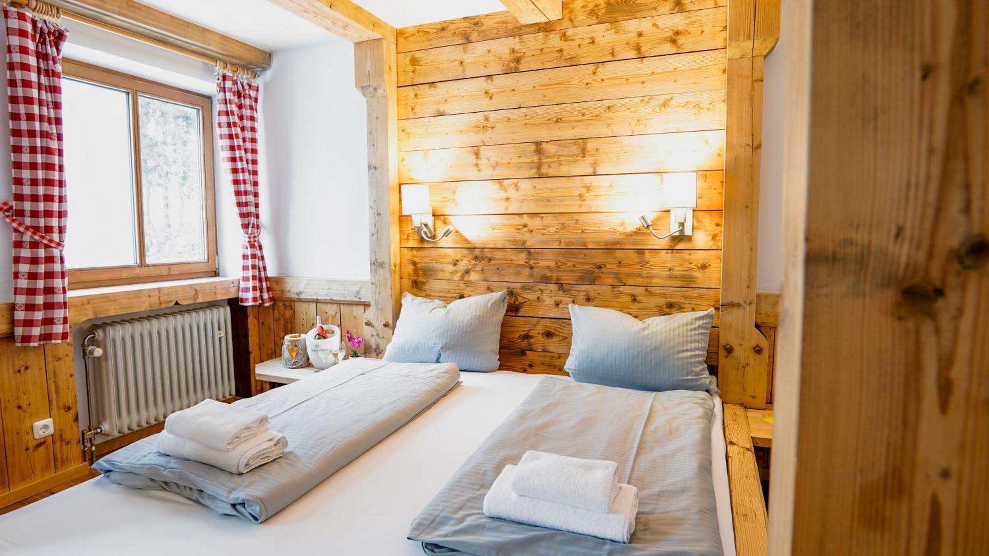 Landgasthof Zum Papyrer - Erholung Im Urlaubsgebiet Lenggries Ngoại thất bức ảnh